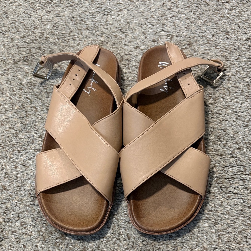 Women's Tan Sandals